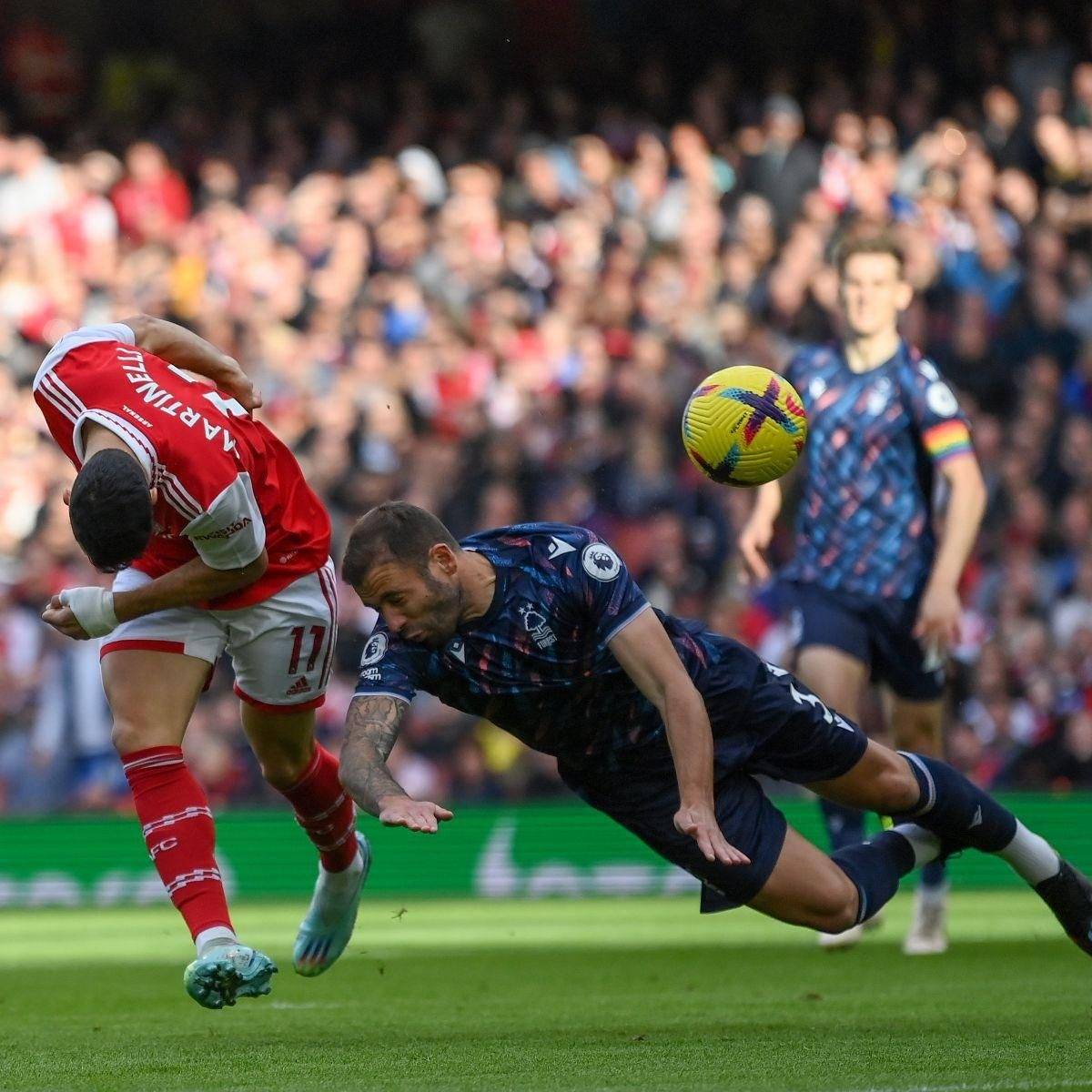 西汉姆训练开放日，清晨豪取连胜引欢呼，英超在即，身体对抗强度拉满的简单介绍