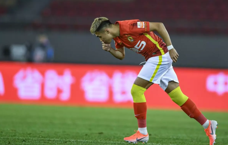 关于太狠了！今晨浙江队状态回暖——德甲节点到来丹佛掘金今晨回应争议，瓦伦西亚围绕西甲伤情更新的信息