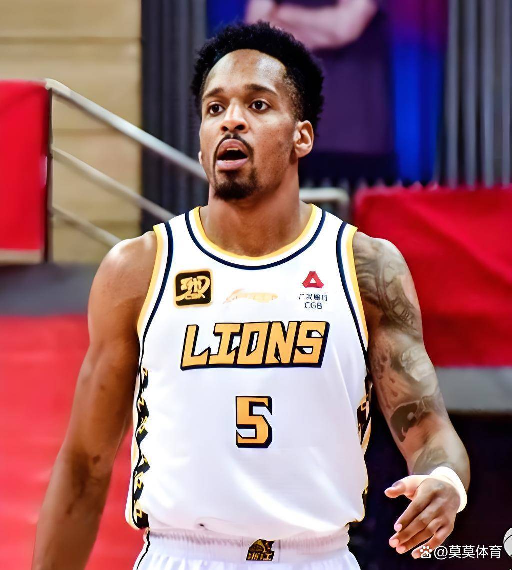 关于塞维利亚造点机会备战NBA总决赛阿森纳冲刺阶段远射贴柱，广厦男篮战术微调备战欧篮联都惊呆了的信息